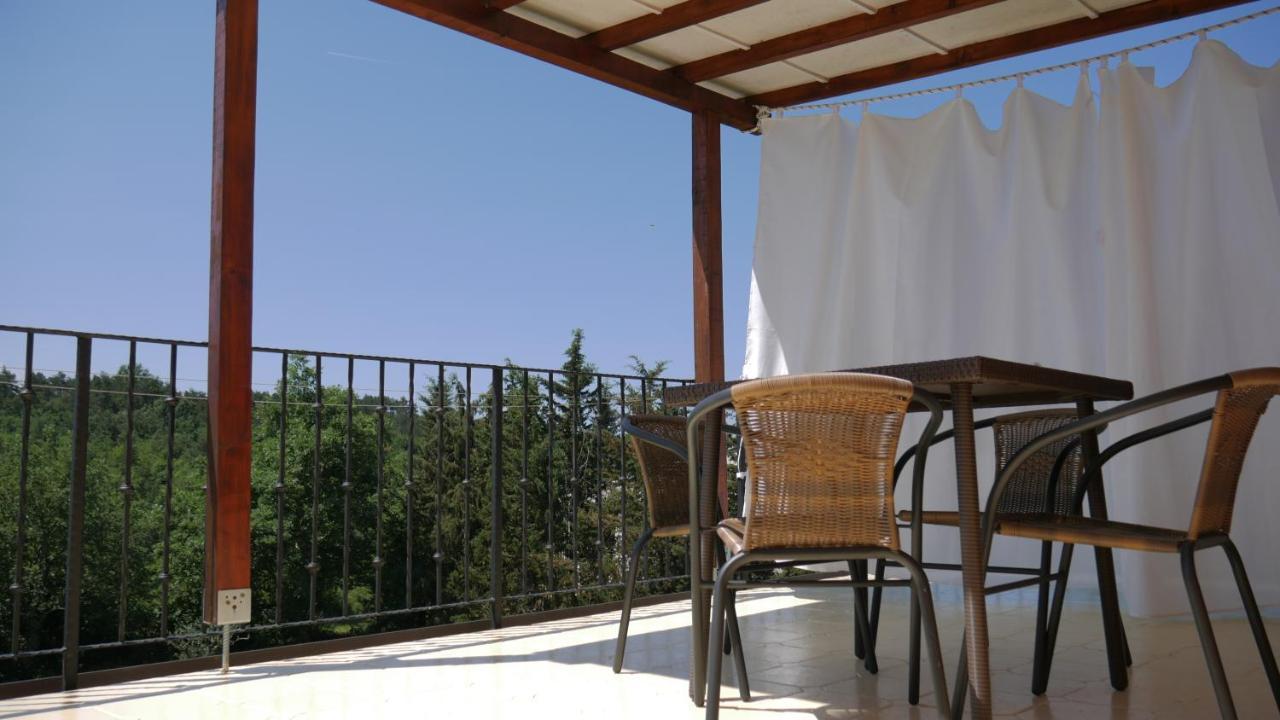 Apartment Kornarija Буйе Екстериор снимка